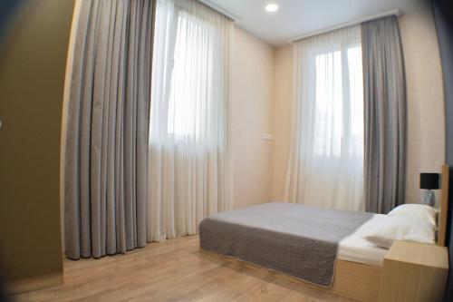 Nikas apartment with balcony in old Tbilisi