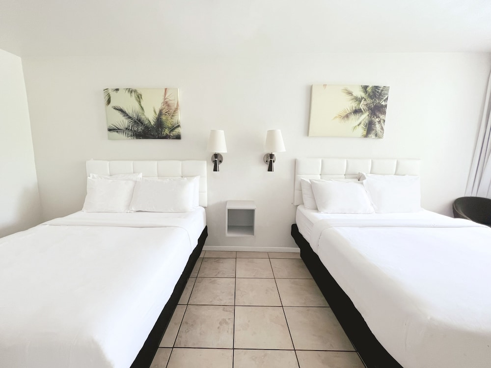 TropiRock A North Beach Village Resort Hotel - photo 4