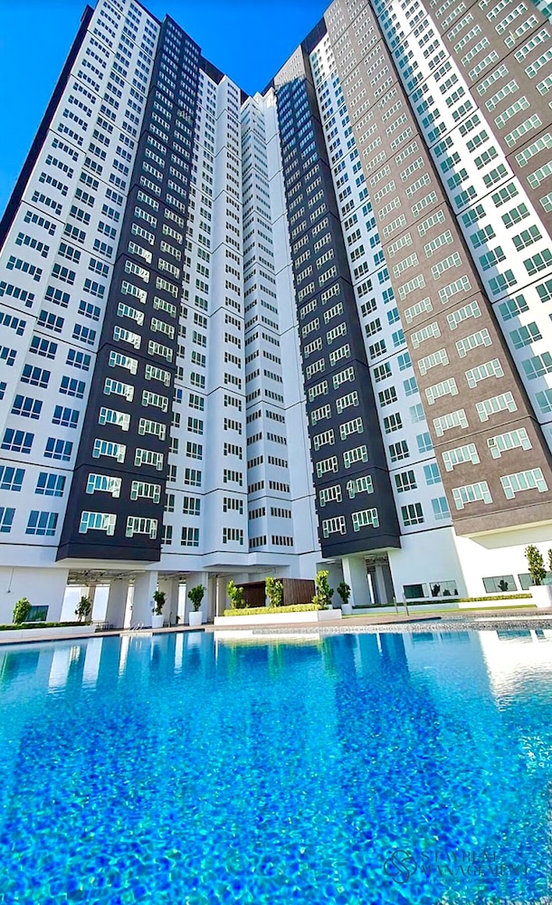 Amber Cove Melaka Sea View by Stayrene — 4-Star Luxury Hotel in Malacca, Malaysia