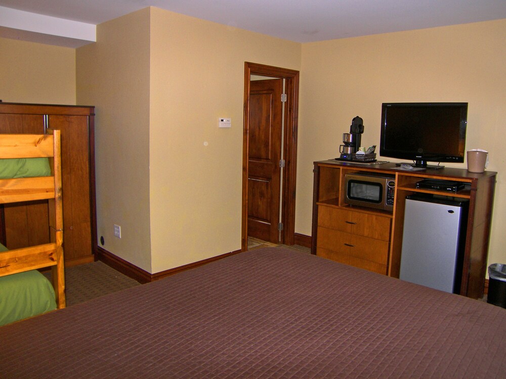 BackCountry Inn - photo 9