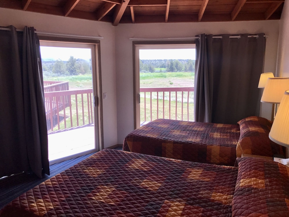 Smith Rock Resort - photo 22