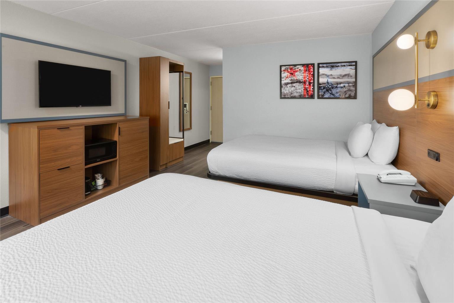 AmericInn by Wyndham Douglas Saugatuck - photo 19