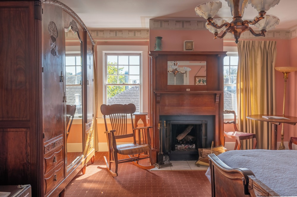 Martine Inn - photo 50
