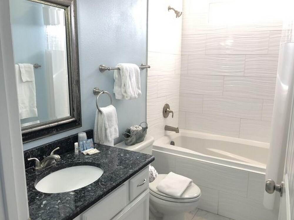 Beachgate CondoSuites and Oceanfront Resort - photo 171