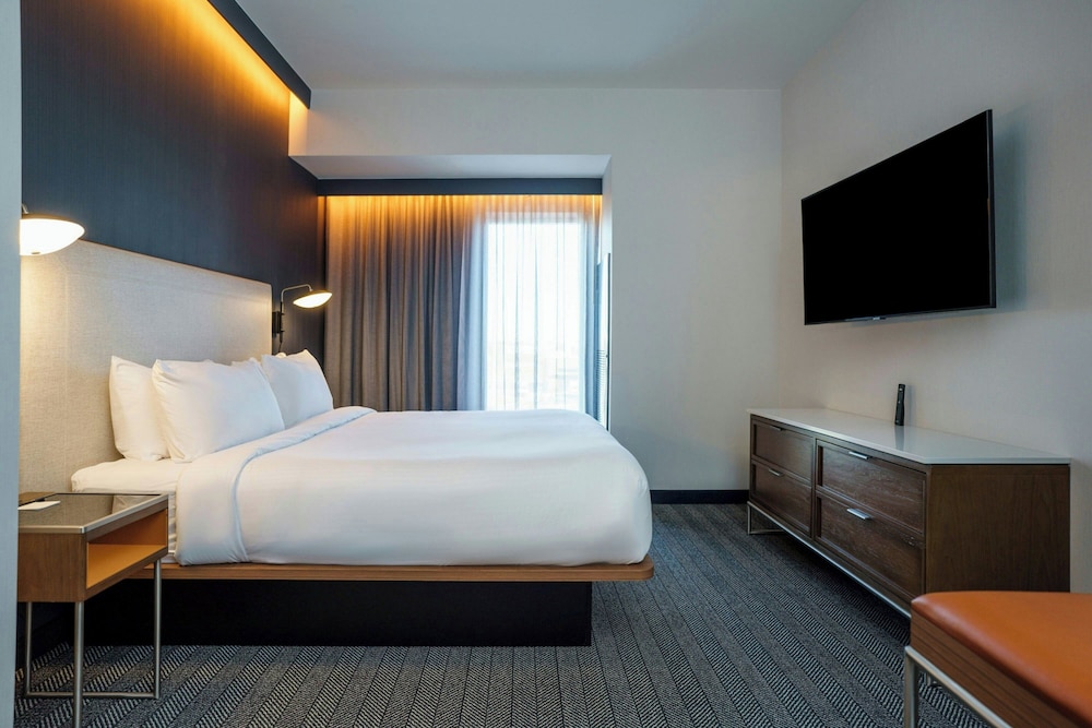 Courtyard by Marriott Indianapolis Fishers - photo 9