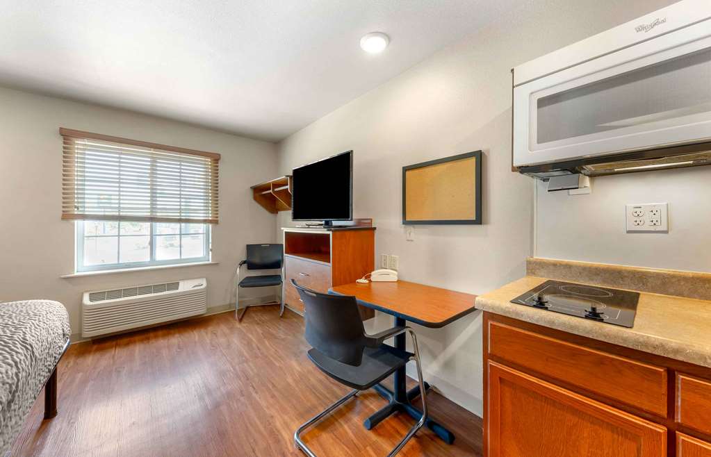 Extended Stay America Select Suites Oklahoma City West - photo 6