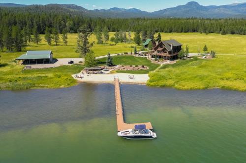 Waterfront Ranch on Pend Oreille — 4-Star Luxury Hotel in Sandpoint, United States