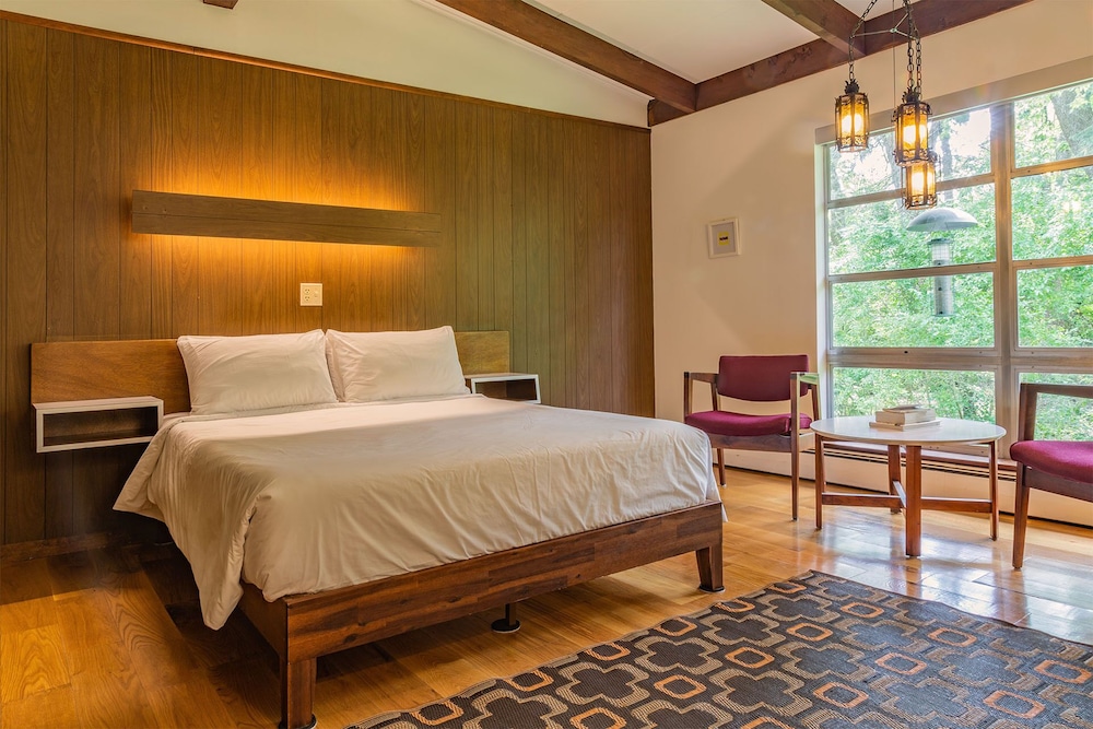 The Grayhaven Motel - photo 24