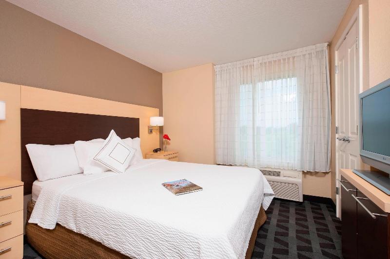 TownePlace Suites by Marriott Des Moines Urbandale - photo 46