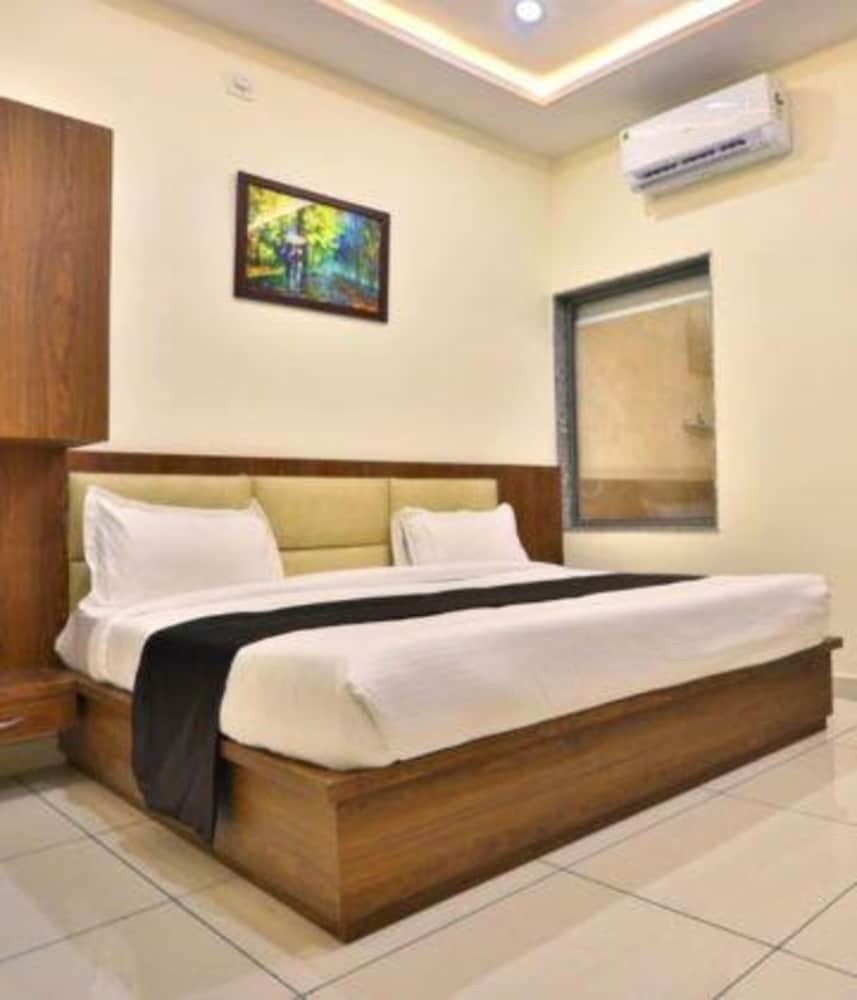 Fabhotel Prime Shree Dev Prime - last minute hotel in Udaipur