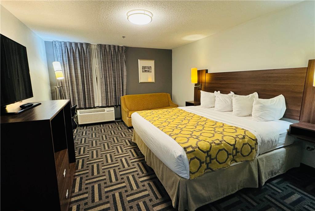 Baymont by Wyndham Chicago Calumet City - photo 25