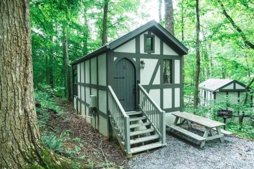 Tiny Home Cottage Near the Smokies #5 Fleur - photo 2