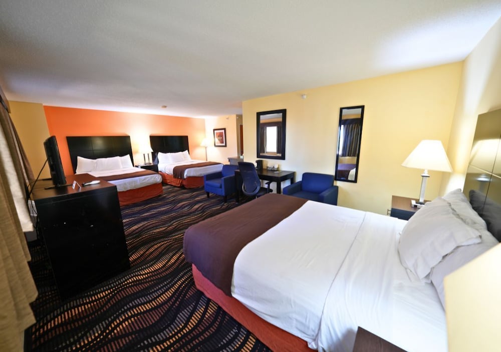 Rock Island Inn & Suites Streator IL - photo 23