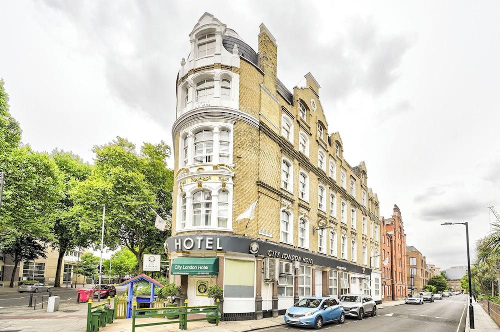 City London Hotel