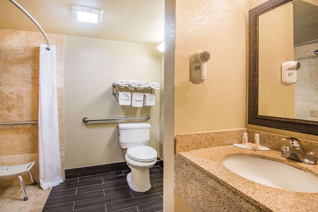 Days Inn by Wyndham Joplin - photo 8