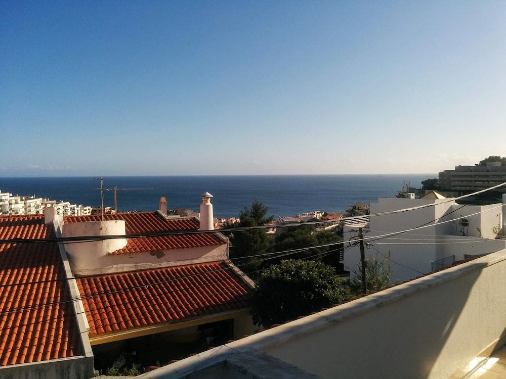 Lá em Cima in Sesimbra, Portugal