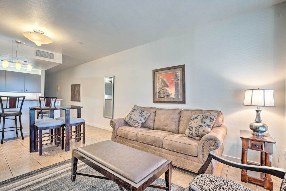 Steps to Lake Chelan Condo with Resort Amenities - photo 3