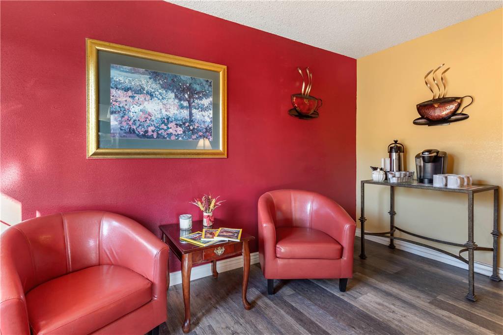Suburban Studios Albuquerque Uptown - photo 12