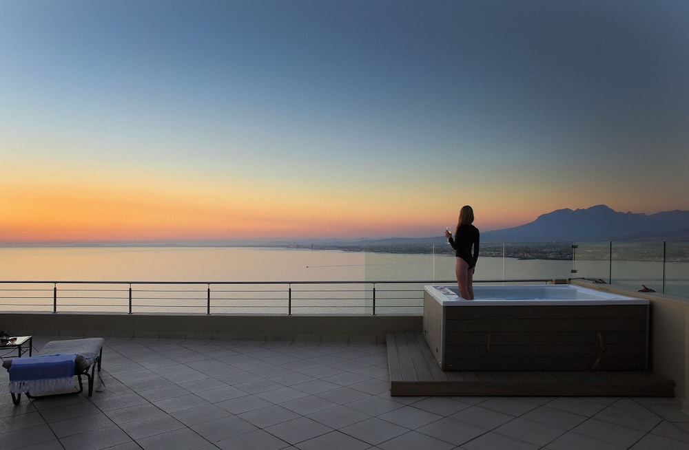 Bayview Gordon's Bay — 4-Star Luxury Hotel in Cape Town, South Africa
