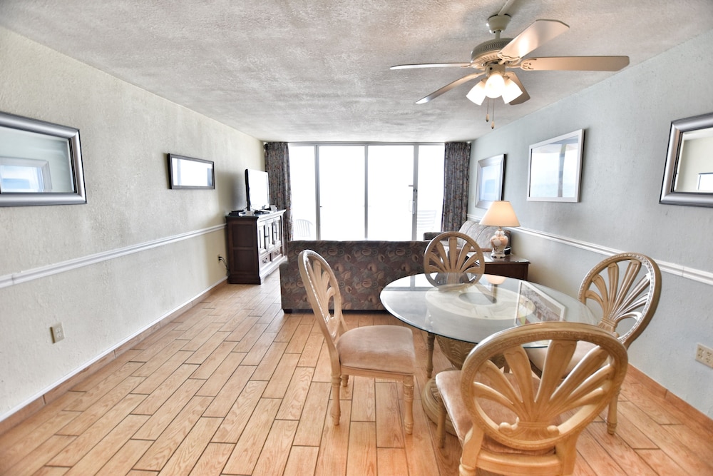 0404 Waters Edge Resort 1 Bedroom Condo by RedAwning - photo 27