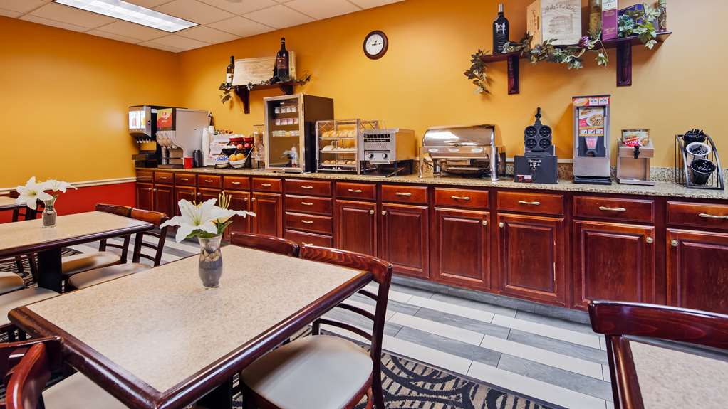 Best Western The Inn At The Fairgrounds - photo 10