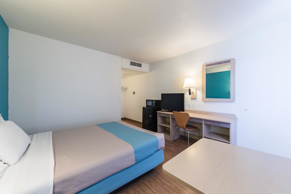Motel 6 Deming - photo 13