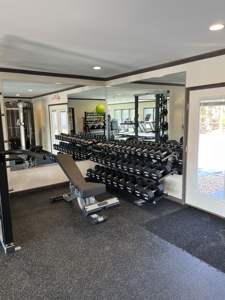 Swan Lake Resort Rentals - photo 185