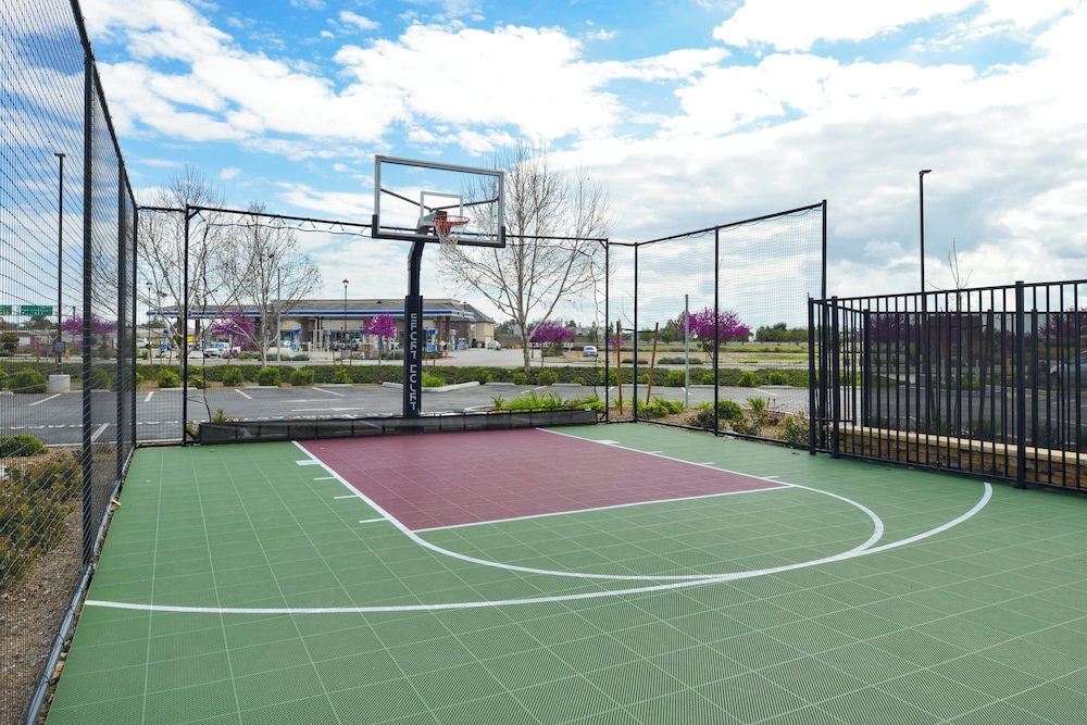 Residence Inn by Marriott Visalia - photo 20