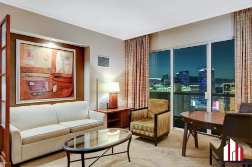 MGM Signature 36 705 F1 Track & Strip View Balcony