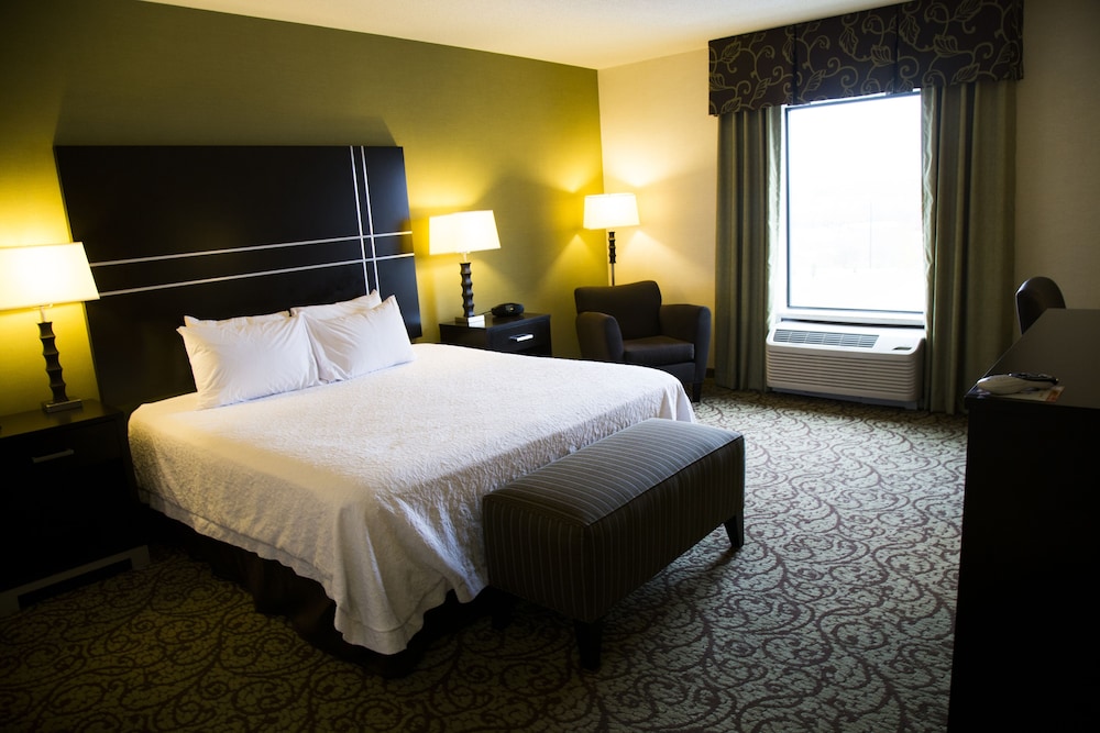 Hampton Inn & Suites Sharon - photo 12