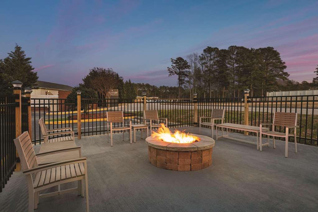 Country Inn & Suites by Radisson Petersburg VA - photo 17