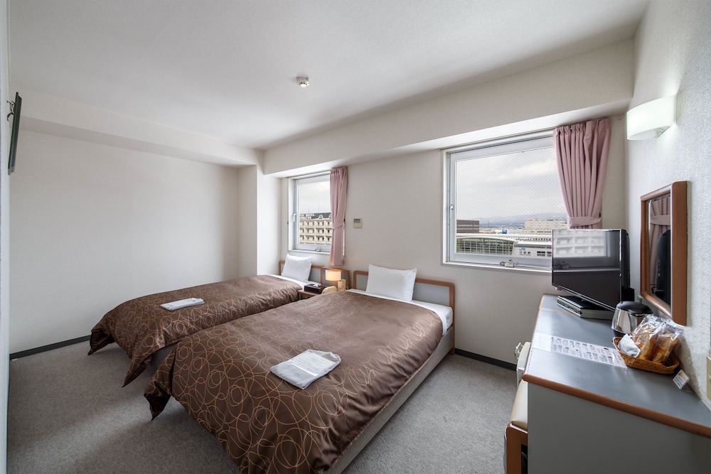 Hotel Airport Komatsu — Komatsu