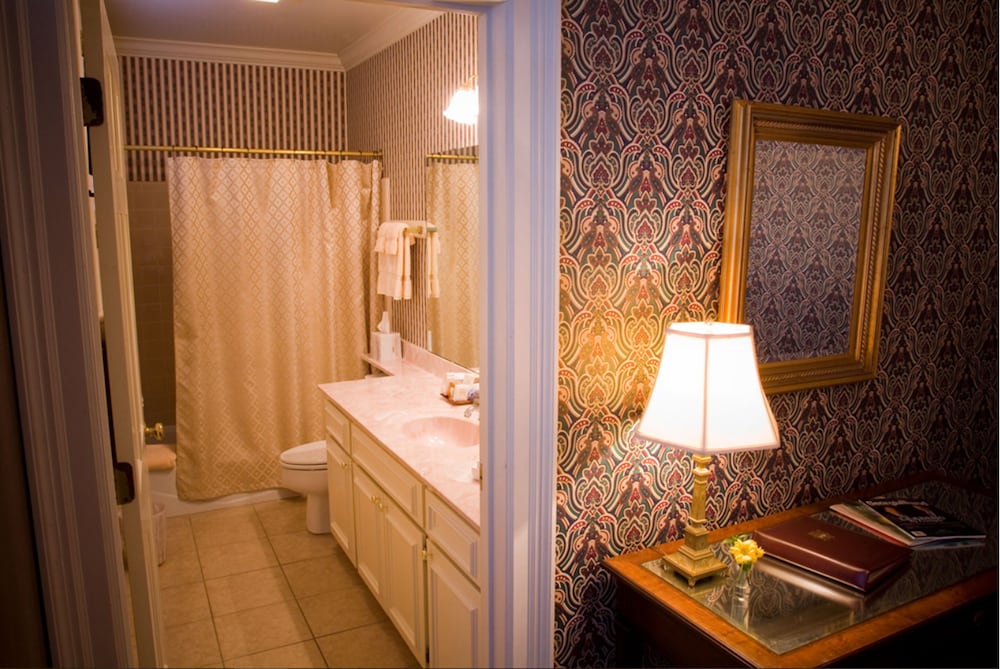 1842 Inn - photo 53