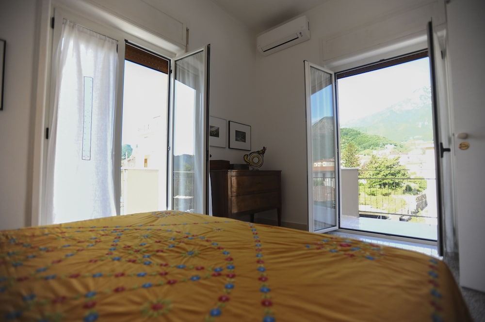 B&B Ichome Casa d'artista — 4-Star Luxury Hotel in Cava De Tirreni, Italy