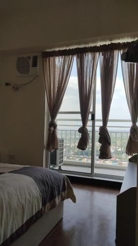 Infina Towers Affordable staycation — 4-Star Luxury Hotel in Manila, Philippines