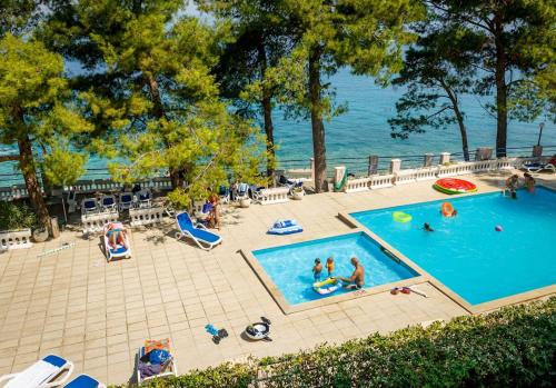 Apartment A2 Prvi zal — 4-Star Luxury Hotel in Lumbarda, Croatia