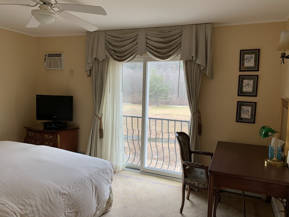 The Copperhood Retreat & Spa - photo 6