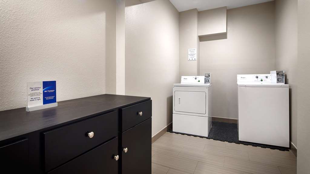 Best Western Plus Hardeeville Inn & Suites - photo 10