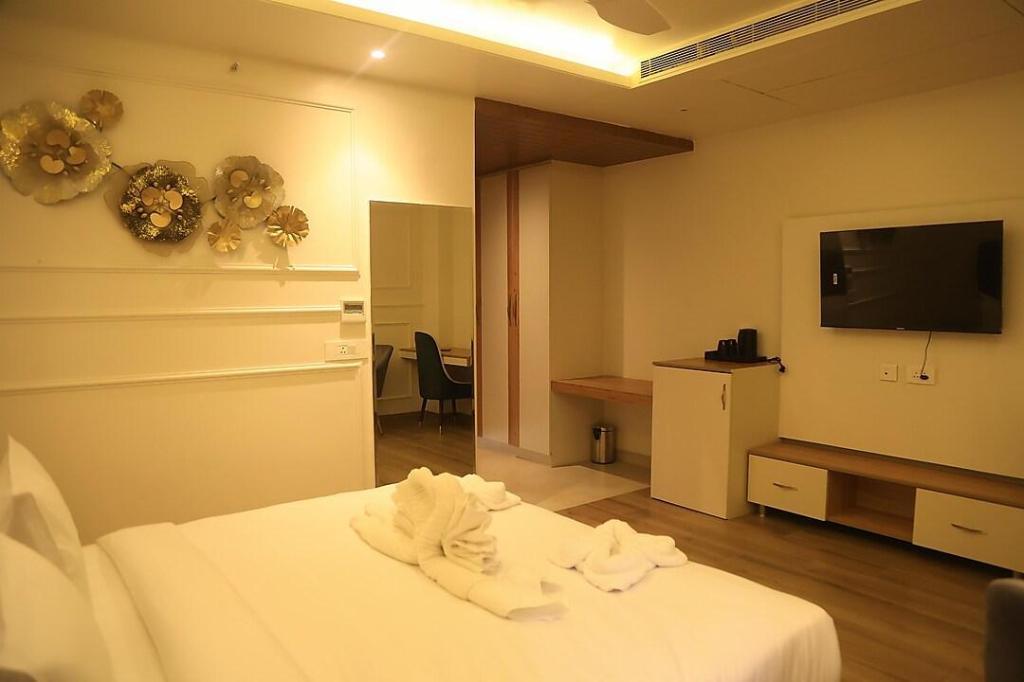 Sapphire Sky Hotel — Dehra Dun — photo 5