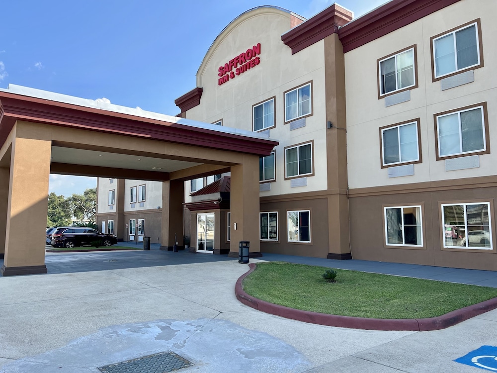 Saffron Inn & Suites - photo 24