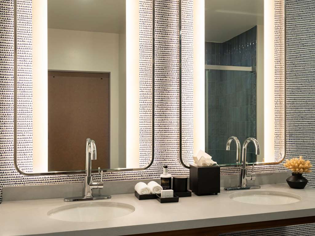 Origin Kansas City Riverfront a Wyndham Hotel - photo 32