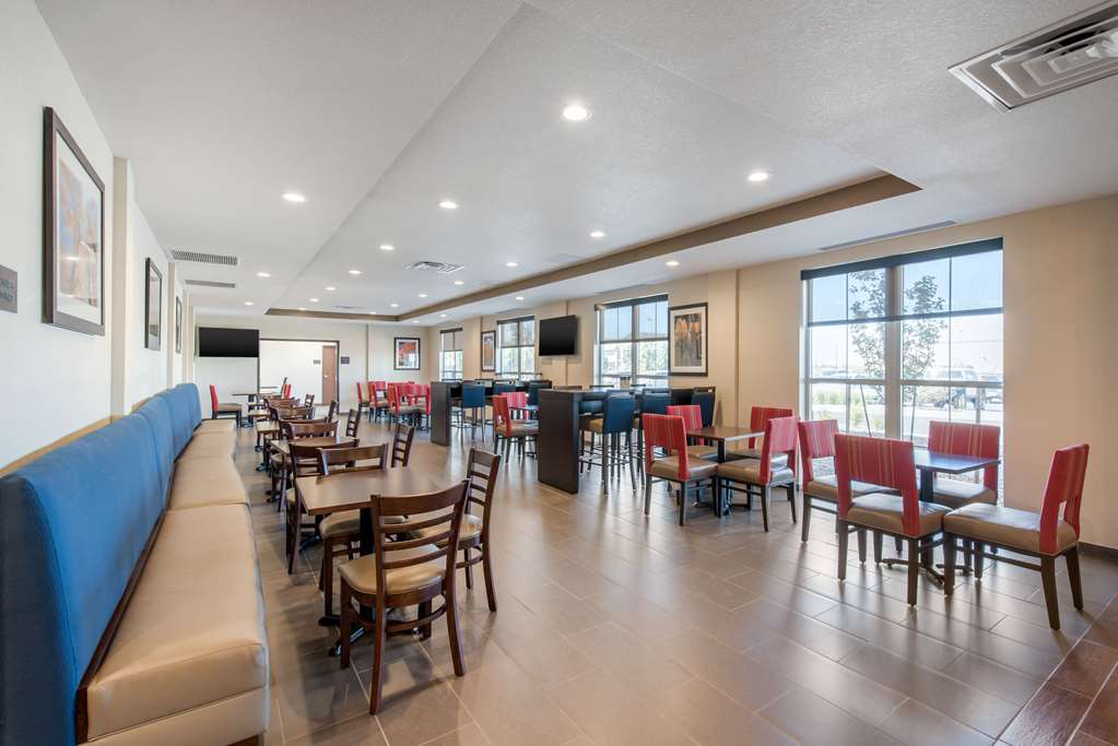 Comfort Suites Denver International Airport - photo 46