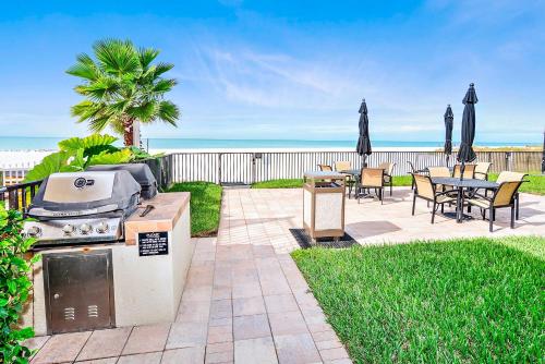 The Shores 103 — 4-Star Luxury Hotel in Saint Pete Beach, United States