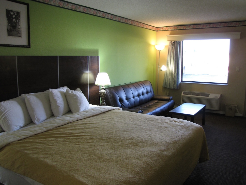 Budget Host Inn - photo 13