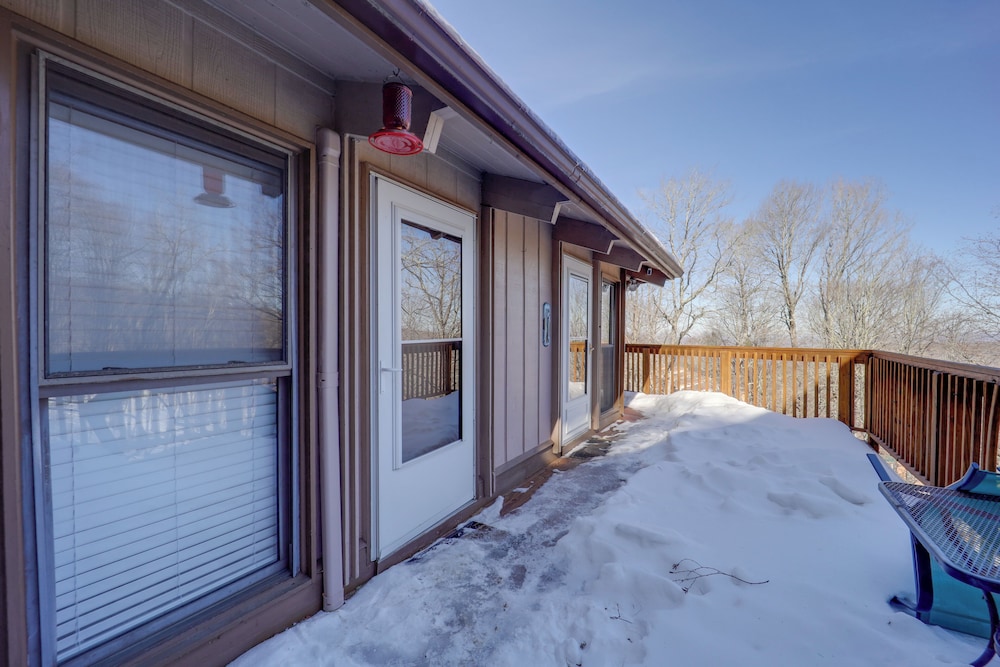 1 Mi to Beech Mountain Resort: Comfy Condo - photo 21