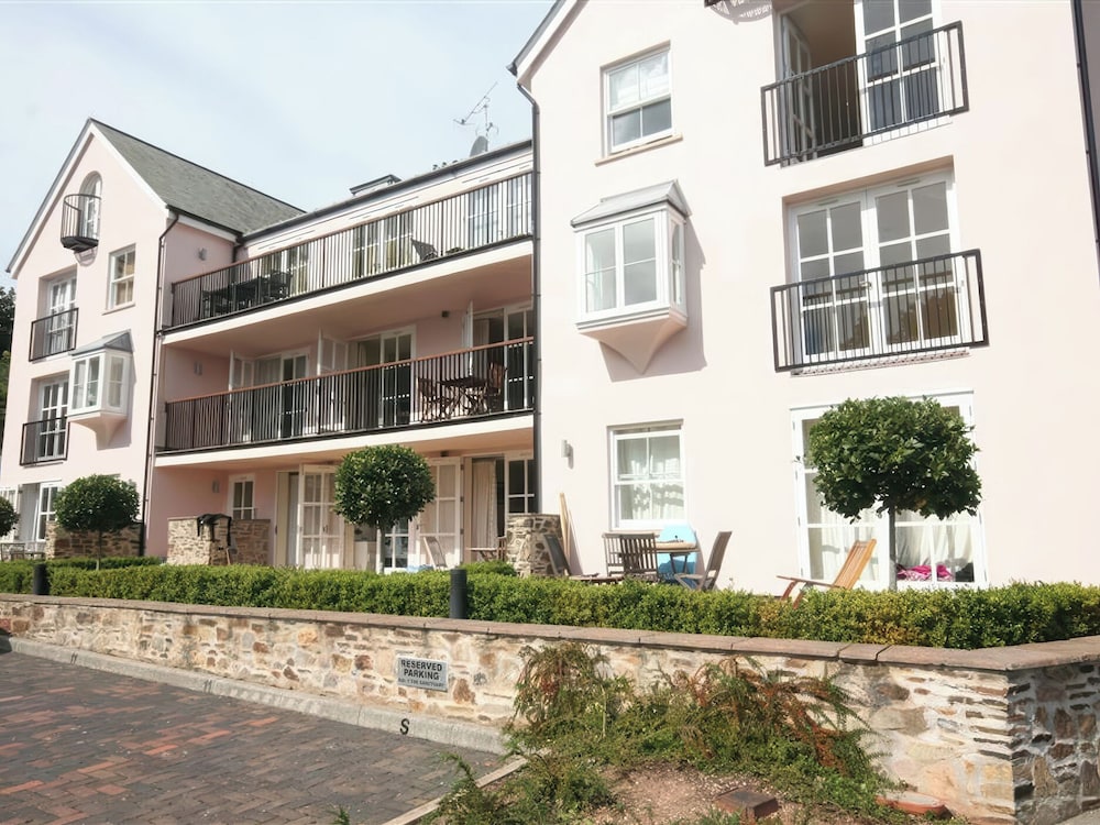 6 Combehaven - carbon neutral hotel in Salcombe