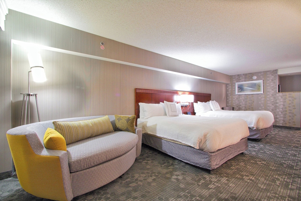 Courtyard by Marriott Blacksburg - photo 7
