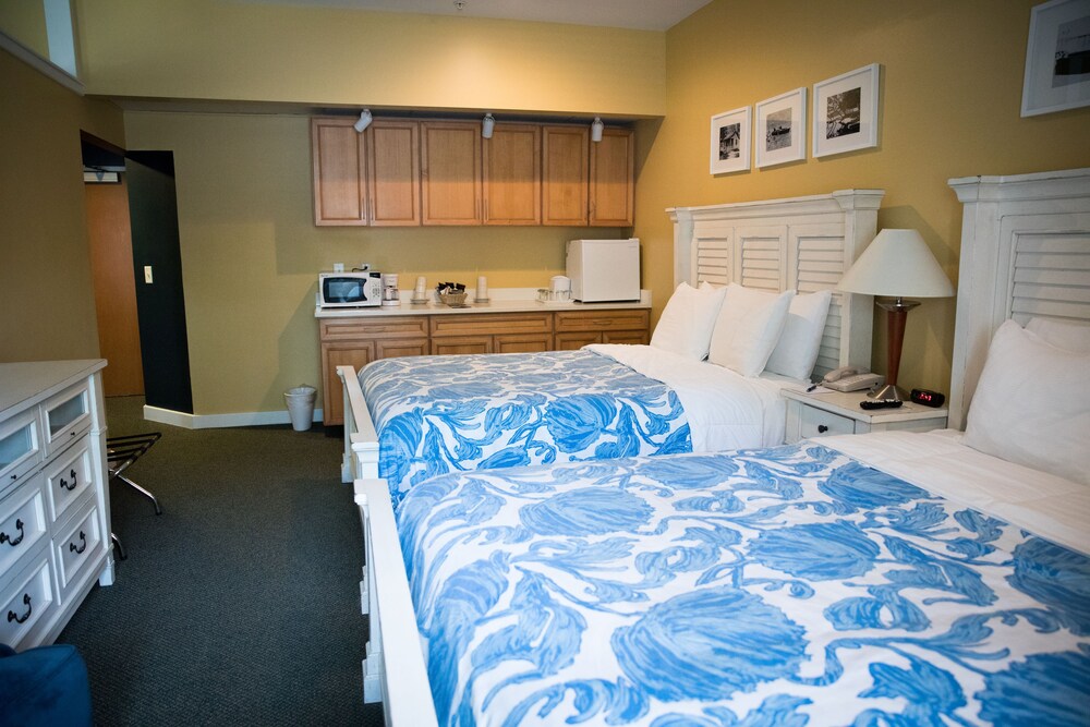 Bay Pointe Inn - photo 15