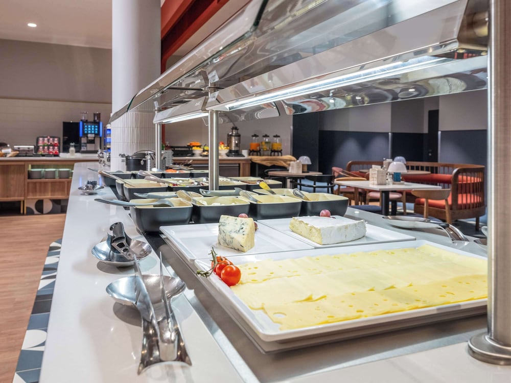 מזון ומשקאות