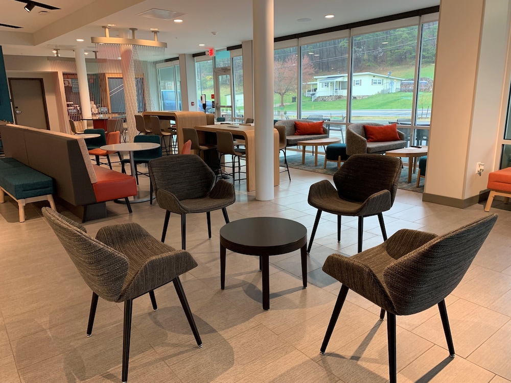 avid hotel Salem by IHG - photo 30